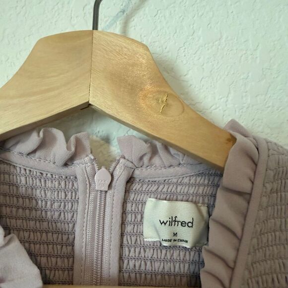 Aritzia Wilfred Tempest Smocked Long Sleeve Chiffon Blouse Women's Size Medium - Picture 5 of 6